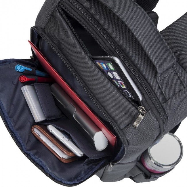 Rivacase 8262 notebook case 39.6 cm (15.6 Rivacase 8262 notebook case 39.6 cm (15.6
