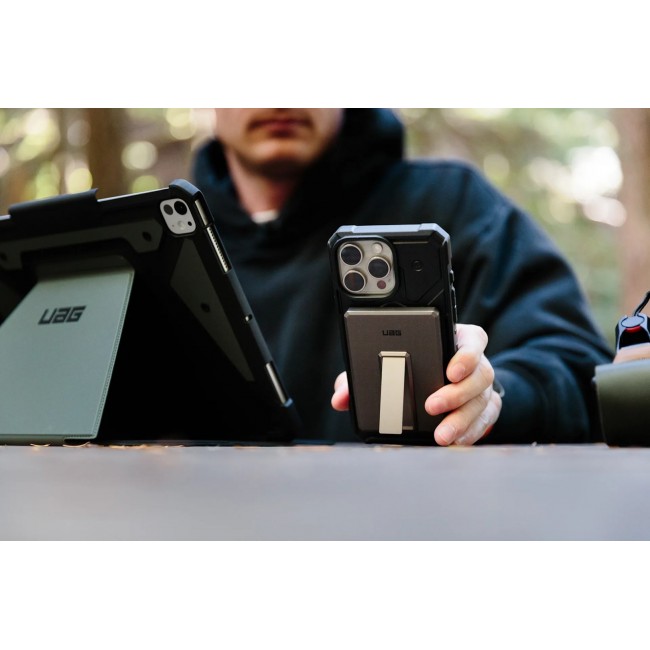 Urban Armor Gear 9B4417114030 power bank 5000 mAh Wireless charging Black, Grey