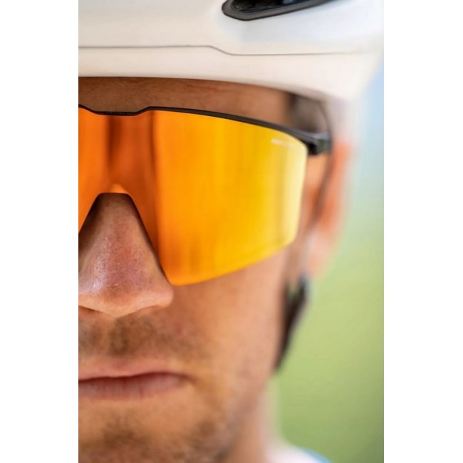 Sunglasses JULBO EDGE - black/red Sunglasses JULBO EDGE - black/red