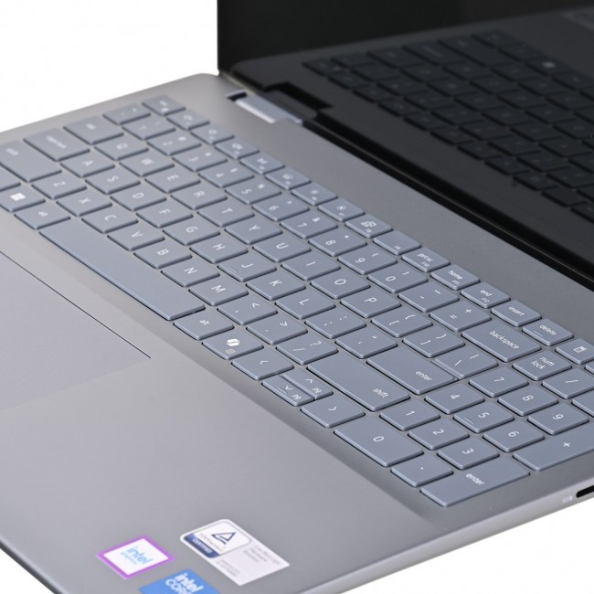 Dell Inspiron 5640 Core 7 150U 16