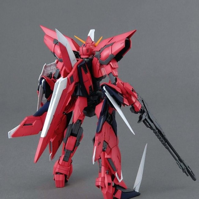 MG 1/100 AEGIS GUNDAM MG 1/100 AEGIS GUNDAM