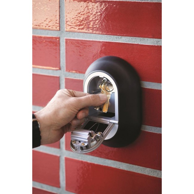 Yale Y500/187/1 Key box opened with combination lock