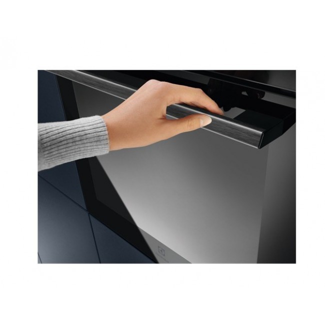 Electrolux EOC8P39WZ Medium Black Buttons, Touch Electrolux EOC8P39WZ Medium Black Buttons, Touch
