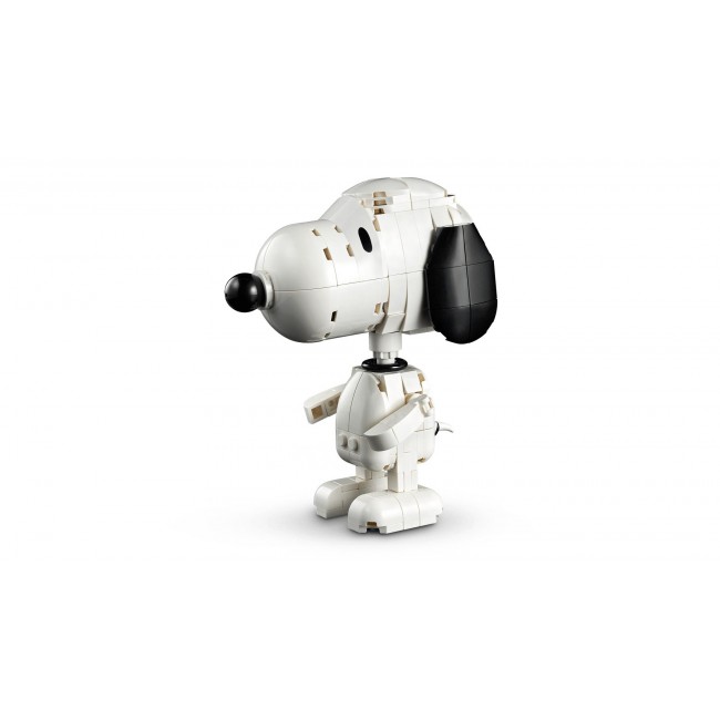 LEGO IDEAS 21368 Peanuts: Snoopy's Doghouse