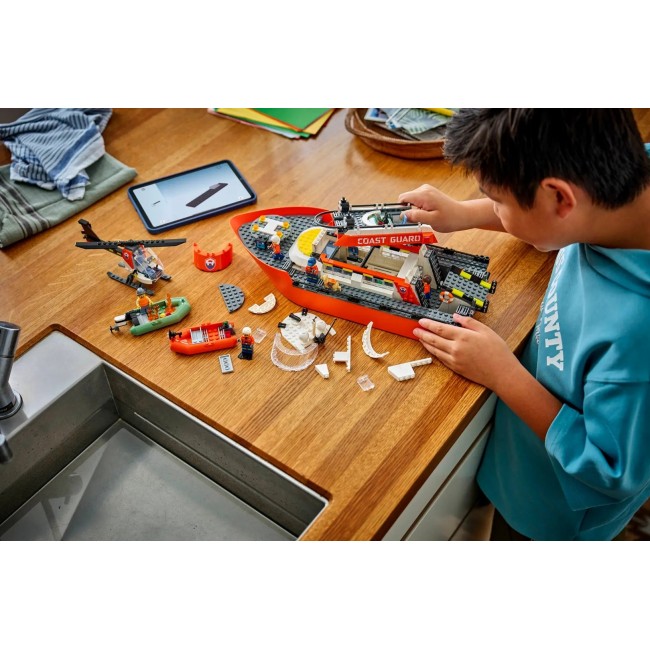 LEGO CITY 60504 Coast Guard Rescue Boat and Helicopter