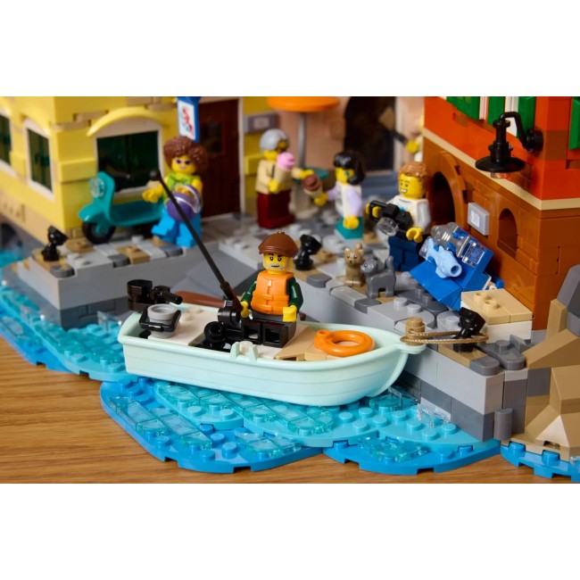 LEGO IDEAS 21359 Italian Riviera LEGO IDEAS 21359 Italian Riviera