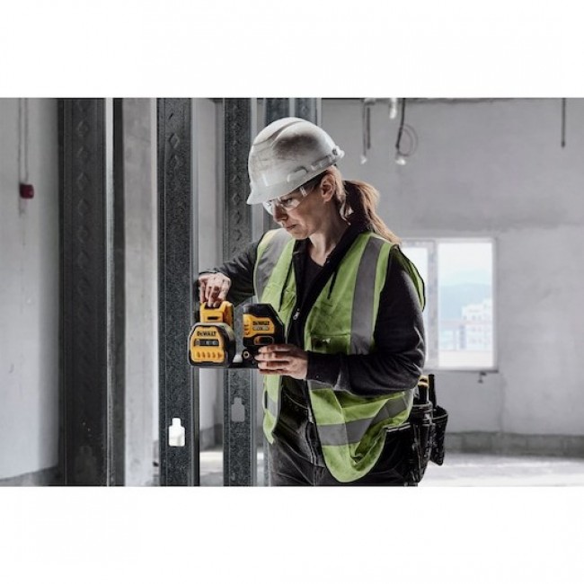 DeWALT DCE088D1G18-QW laser level