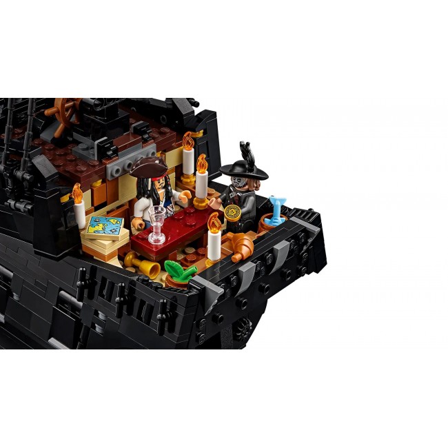 LEGO ICONS 10365 Captain Jack Sparrow's Pirate Ship