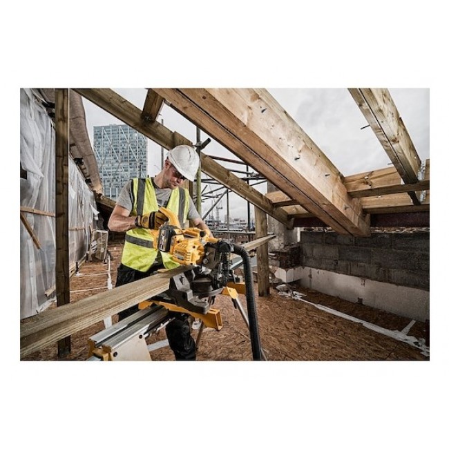 DeWALT DCS777N-XJ mitre saw 6300 RPM DeWALT DCS777N-XJ mitre saw 6300 RPM