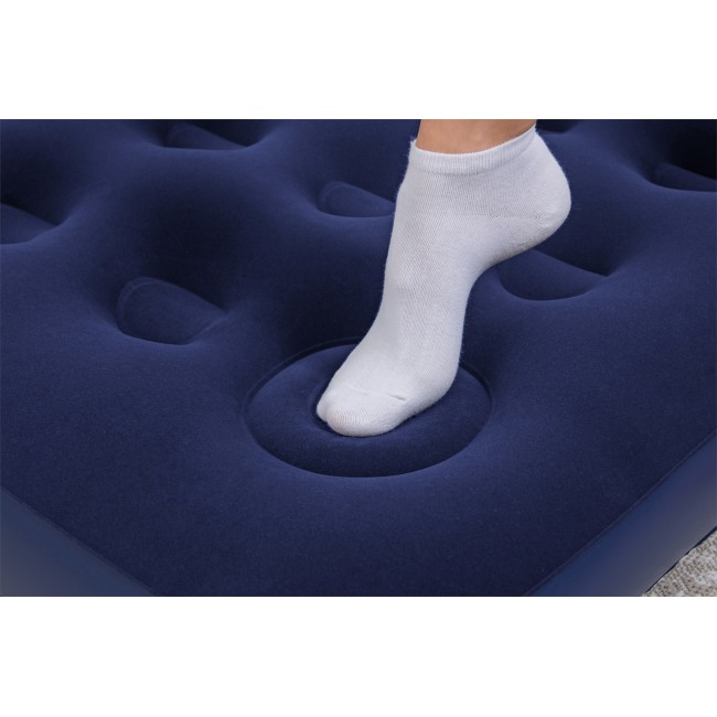 Bestway Air Mattress Queen with Built-in Foot Pump 2.03 m x 1.52 m x 28 cm