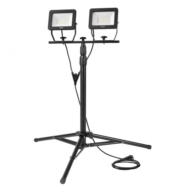 Double spotlight 2x50W SMD LED 8500lm 230V on tripod 1.8m Double spotlight 2x50W SMD LED 8500lm 230V on tripod 1.8m