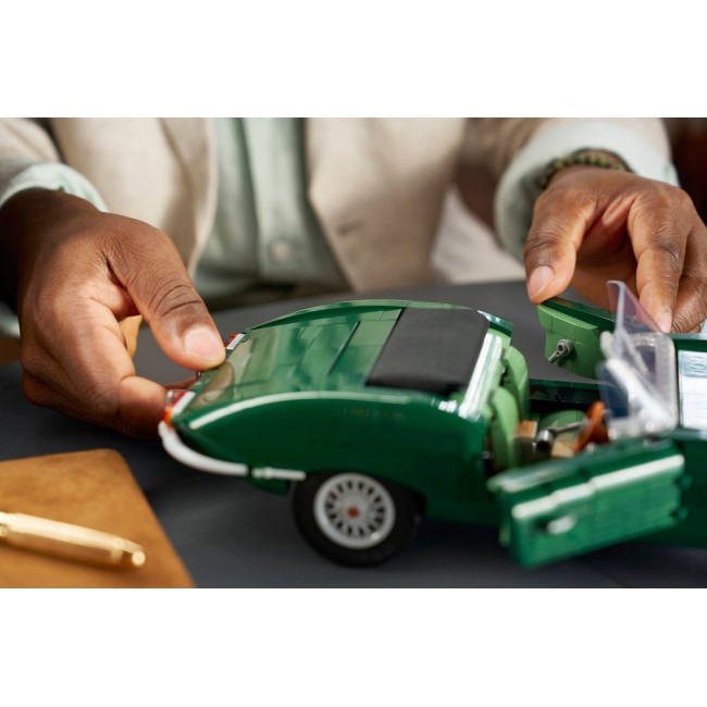 LEGO ICONS 11381 Jaguar E-Type