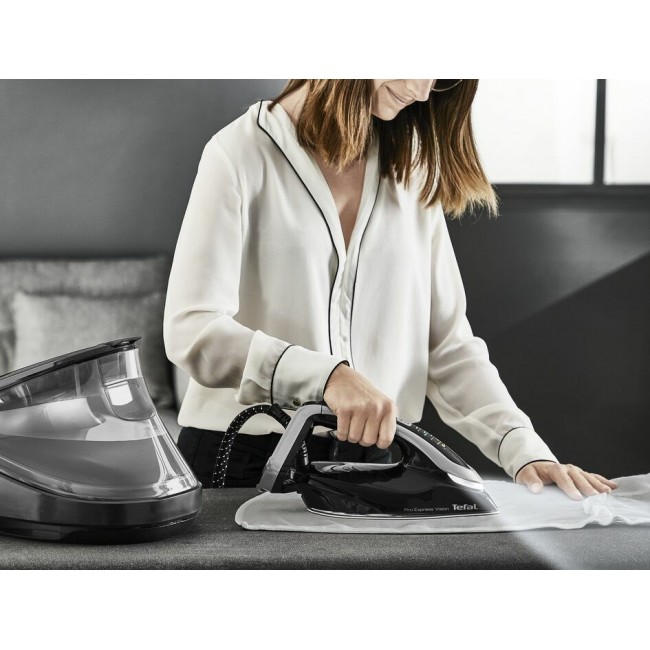 Tefal Pro Express Vision GV9821 3000 W 1.2 L Durilium AirGlide Autoclean soleplate Black, Silver Tefal Pro Express Vision GV9821 3000 W 1.2 L Durilium AirGlide Autoclean soleplate Black, Silver