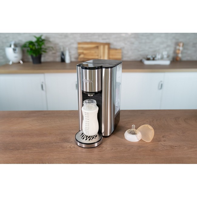 Unold Ava electric kettle 2.5 L 2600 W Black, Silver