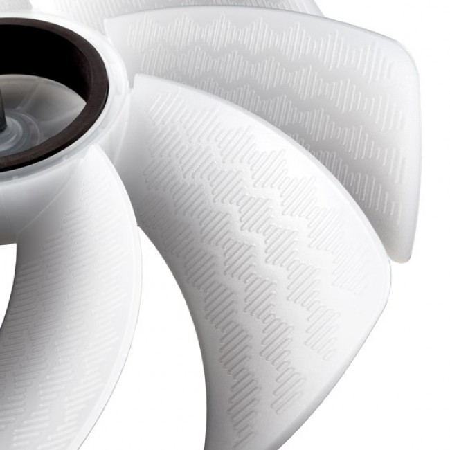 Silverstone Air Penetrator 184i Computer case Air cooler 180/200 mm Black 1 pc(s) Silverstone Air Penetrator 184i Computer case Air cooler 180/200 mm Black 1 pc(s)