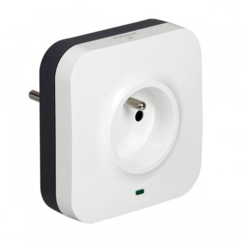 Legrand 050670 socket-outlet