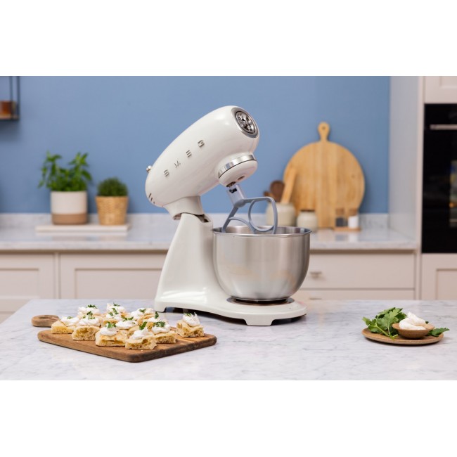 Smeg SMF05CREU mixer Stand mixer 1000 W Cream