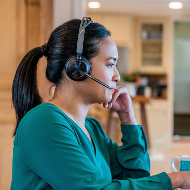 HP Poly Voyager Focus 2 USB-C-C Headset +USB-C/A Adapter