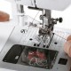 Singer 7640 sewing machine, electric current, white Singer 7640 sewing machine, electric current, white