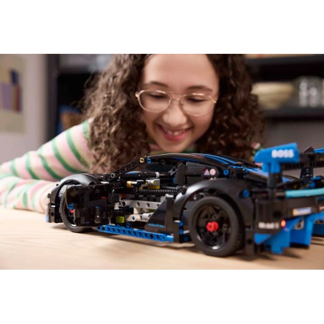 LEGO TECHNIC 42176 Porsche GT4 e-Performance Race Car LEGO TECHNIC 42176 Porsche GT4 e-Performance Race Car
