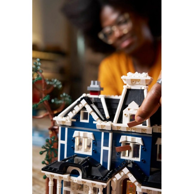 LEGO ICONS 11370 Stranger Things: The Creel House