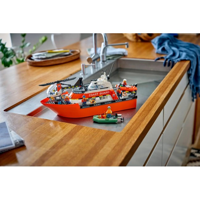 LEGO CITY 60504 Coast Guard Rescue Boat and Helicopter