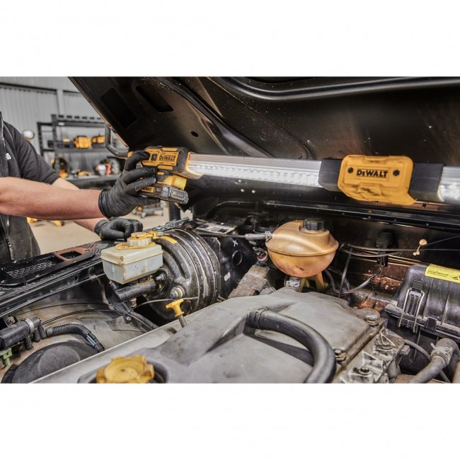 DEWALT. LAMPA LED 18V PODWIESZANA DCL045