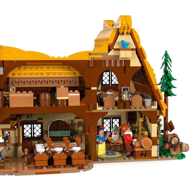 LEGO DISNEY 43242 Snow White and the Seven Dwarfs' Cottage LEGO DISNEY 43242 Snow White and the Seven Dwarfs' Cottage