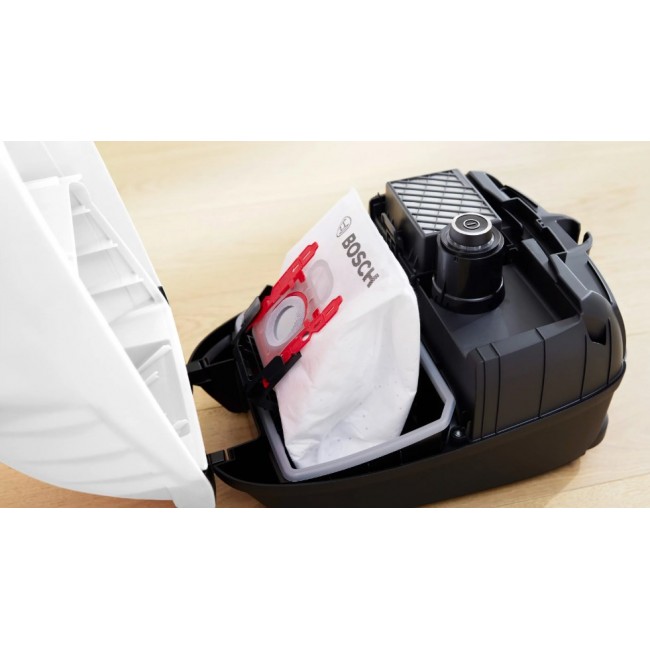 Bosch Serie 6 ProSilence BGB6SIL0L bagged vacuum cleaner