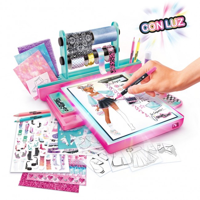 Canal Toys So Slime Fashion Designer Light-Up Studio Canal Toys So Slime Fashion Designer Light-Up Studio
