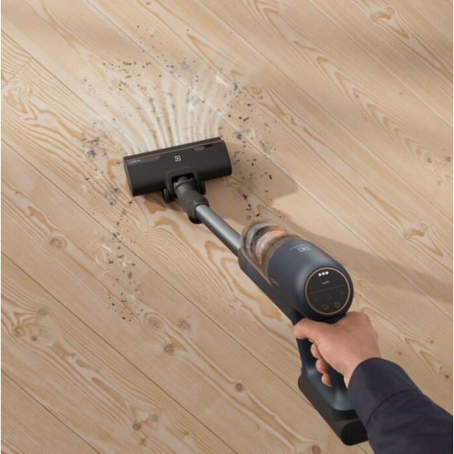 Electrolux EP71B14WET stick vacuum/electric broom Battery Dry&wet Bagless 0.3 L Blue Electrolux EP71B14WET stick vacuum/electric broom Battery Dry&wet Bagless 0.3 L Blue