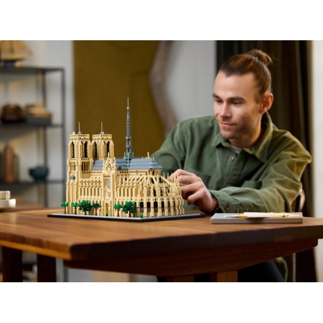 LEGO ARCHITECTURE 21061 Notre-Dame de Paris LEGO ARCHITECTURE 21061 Notre-Dame de Paris
