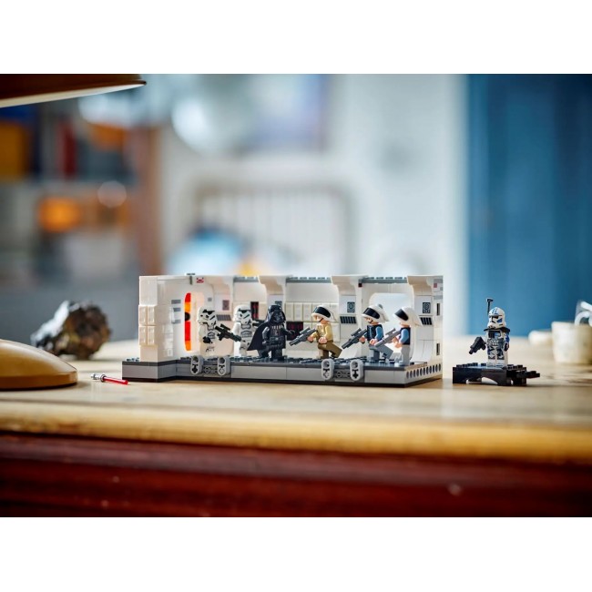 LEGO STAR WARS 75387 Boarding the Tantive IV LEGO STAR WARS 75387 Boarding the Tantive IV