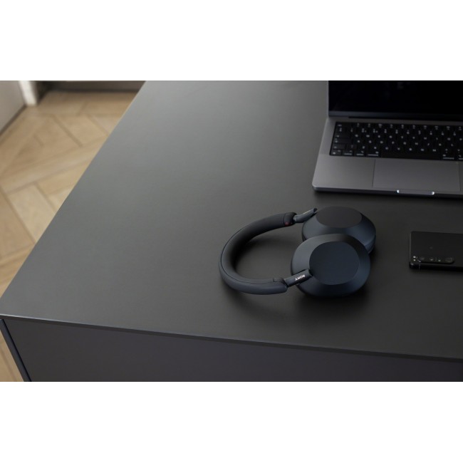 Sony WH-1000XM5 Noise Cancelling Wireless Headphones, 30 hours battery life, Overhead Bluetooth Headphones, Optimised for Alexa and Google Assistant, IOS and Android with Built-In Mic, in Black Sony WH-1000XM5 Noise Cancelling Wireless Headphones, 30 hours battery life, Overhead Bluetooth Headphones, Optimised for Alexa and Google Assistant, IOS and Android with Built-In Mic, in Black