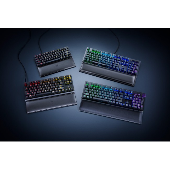 Razer RC21-01710100-R3M1 wrist rest Leatherette, Memory foam Black Razer RC21-01710100-R3M1 wrist rest Leatherette, Memory foam Black