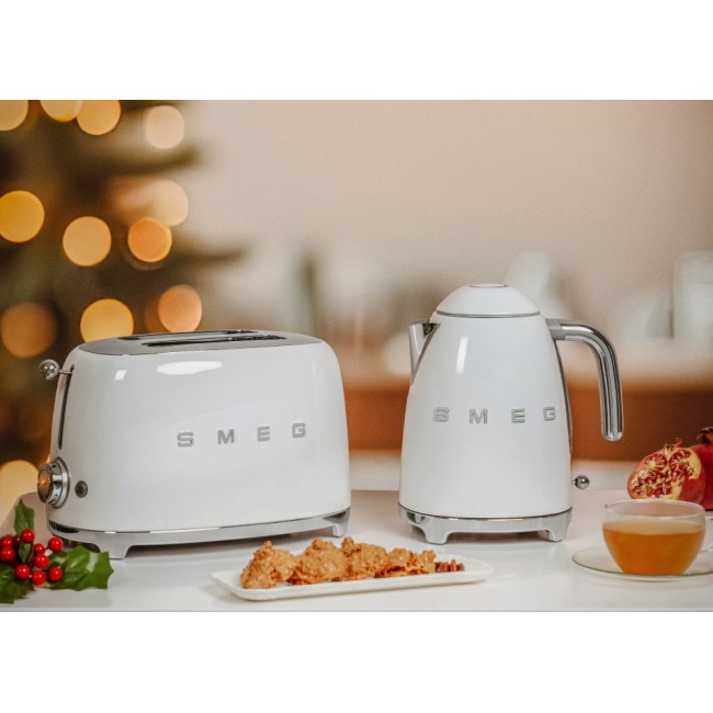Smeg KLF03WHEU Electric kettle 1.7 l 2400 W White