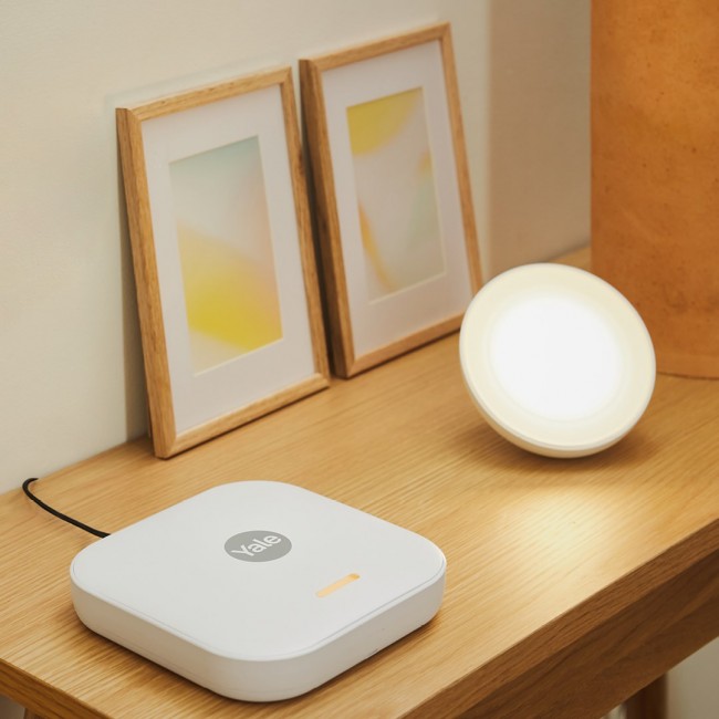 Yale smart alarm starter kit 6 elements - Control unit, Siren, Keypad, Remote control, Motion detector, Window/door detector