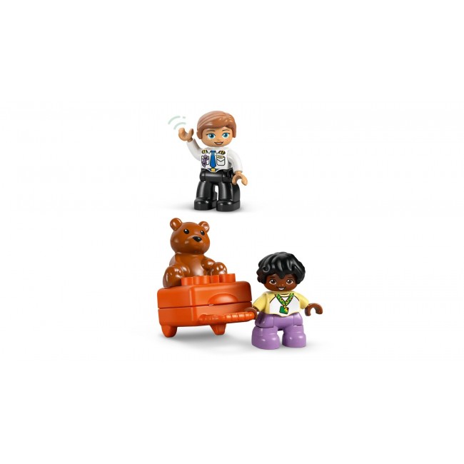 LEGO DUPLO 10443 First Time at the Airport