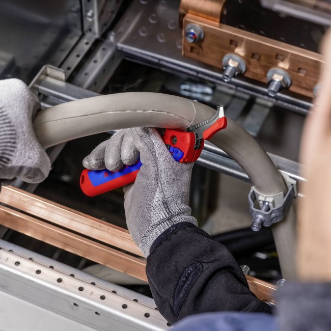 Knipex 16 50 145 SB not categorized