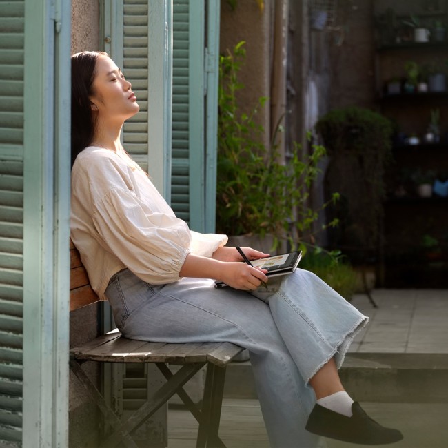 HP ENVY x360 14-fa0016nw AMD Ryzen 7 8840HS 2-in-1 Laptop 35.6 cm (14