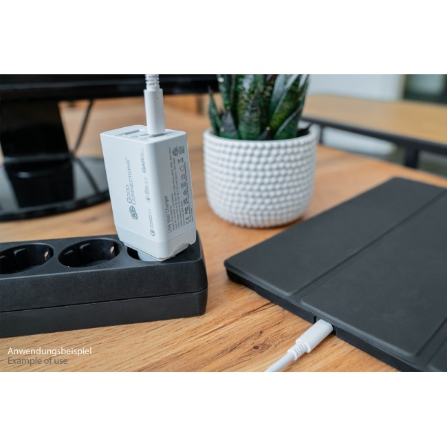 Alcasa PCA-W007W mobile device charger Universal White AC Fast charging Indoor
