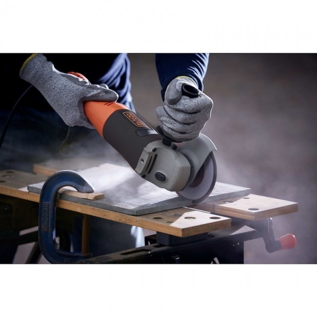Black & Decker KG1202K angle grinder 12.5 cm 11000 RPM 1200 W Black & Decker KG1202K angle grinder 12.5 cm 11000 RPM 1200 W