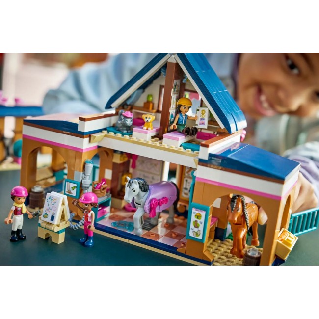 LEGO FRIENDS 42688 Horse Stable and Riding Academy LEGO FRIENDS 42688 Horse Stable and Riding Academy