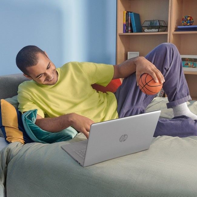 HP 17-cn3135nw Intel Core i5 i5-1334U Laptop 43.9 cm (17.3