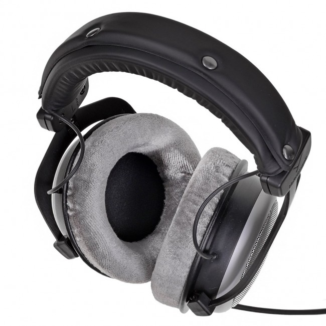 BeyerdynamicDT 880 PRO - semi-open studio headphones, 250 