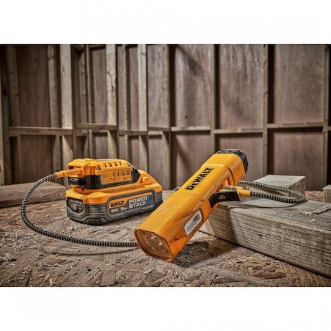 DeWALT DCL183-XJ flashlight