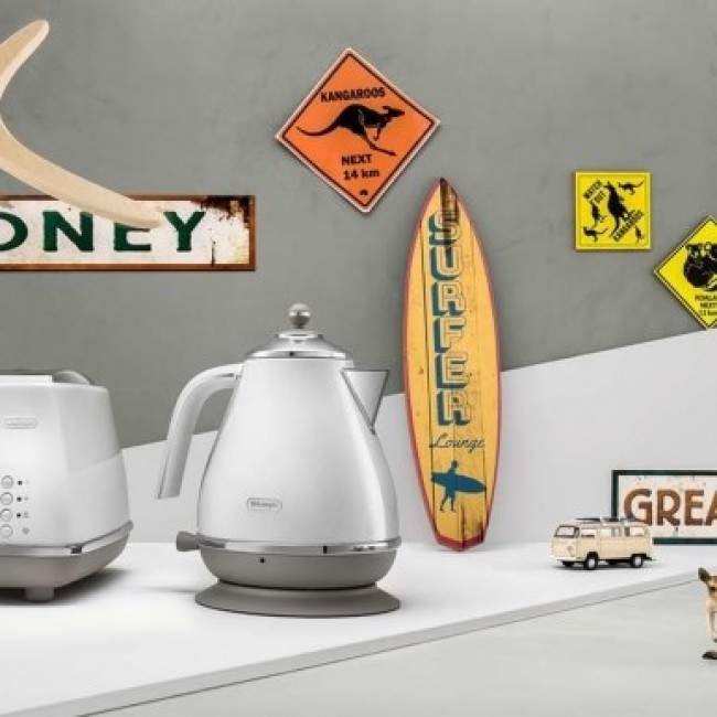 De Longhi Icona Capitals electric kettle 1.7 L 2000 W White