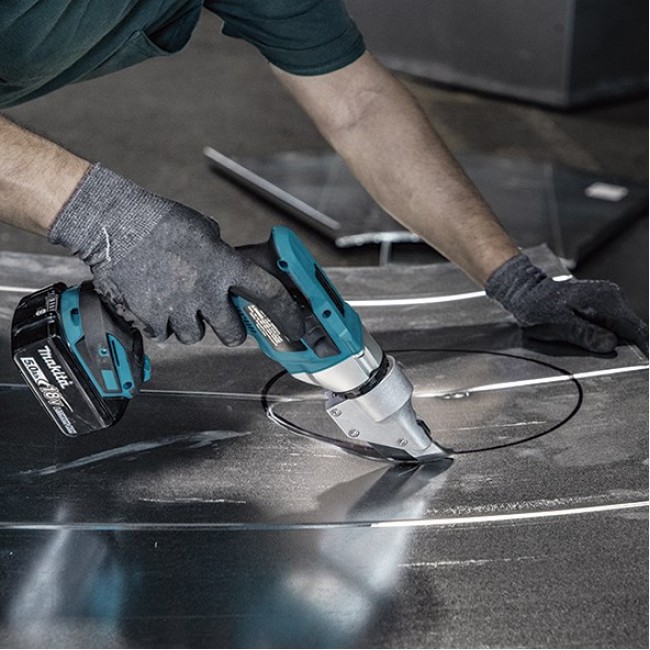 Makita DJS131Z not categorized