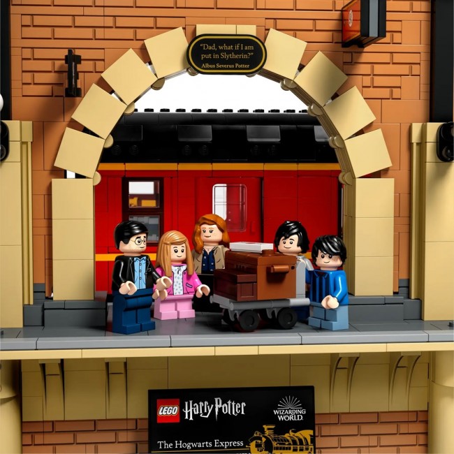 LEGO HARRY POTTER 76405 HOGWARTS EXPRESS - COLLECTORS' EDITION LEGO HARRY POTTER 76405 HOGWARTS EXPRESS - COLLECTORS' EDITION