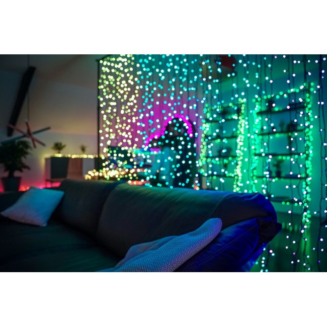 TWINKLY Curtain 210 (TWW210SPP-TEU) Intelligent LED Lights 210 LED RGB+W 2,1 m TWINKLY Curtain 210 (TWW210SPP-TEU) Intelligent LED Lights 210 LED RGB+W 2,1 m